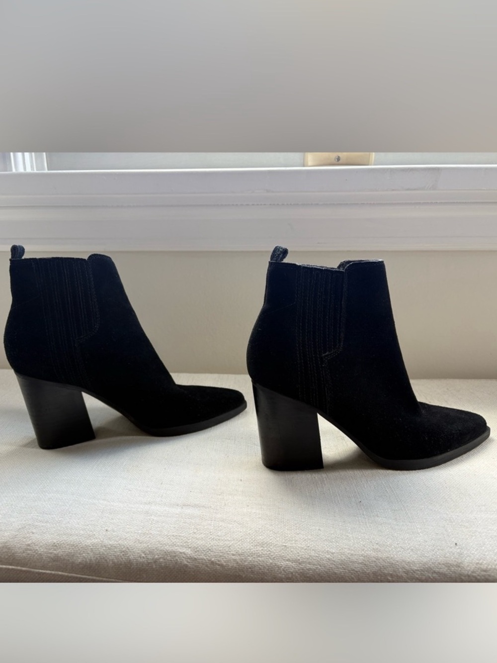 Marc Fisher Black Suede Ankle Boots Booties - Picture 3 of 9